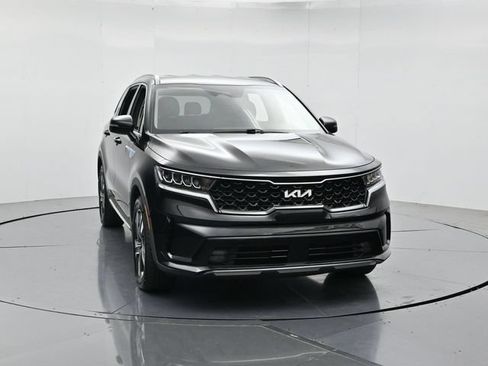 Used 2023 Kia Sorento EX AWD/4WD image 4