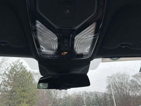 Certified 2024 BMW X7 M60i w/ Executive Package image 39