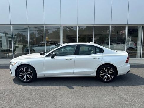 Used 2024 Volvo S60 B5 Core w/ Climate Package AWD/4WD image 2