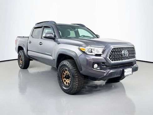 Used 2019 Toyota Tacoma TRD Off-Road AWD/4WD image 3