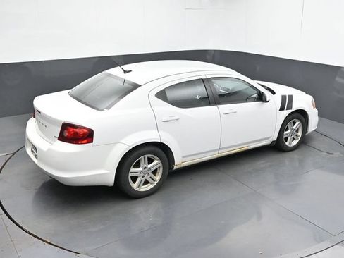 Used 2013 Dodge Avenger SXT FWD image 11