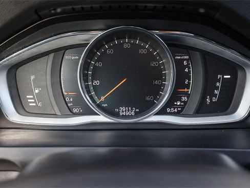Used 2018 Volvo V60 T5 Cross Country w/ Convenience Package image 25