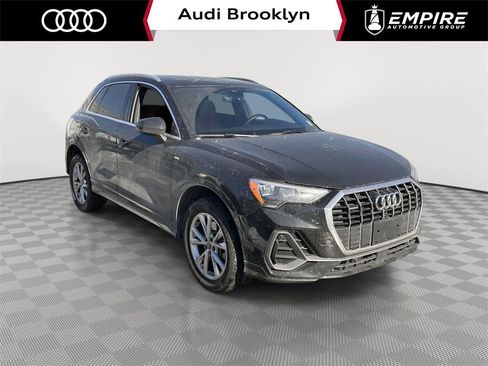 Used 2022 Audi Q3 2.0T Premium image 1
