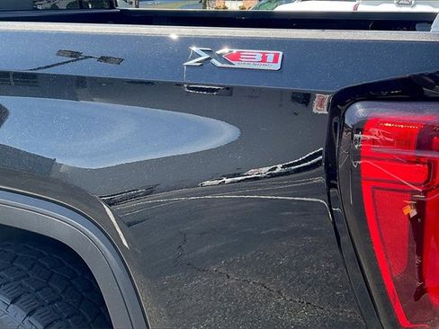 Used 2021 GMC Sierra 1500 SLT image 8