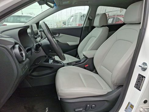 Used 2022 Hyundai Kona Limited AWD/4WD image 14