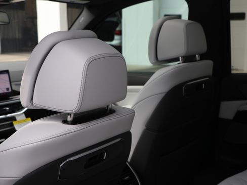 Certified 2026 BMW X5 sDrive40i image 34