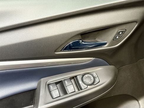 Used 2023 Chevrolet Bolt EUV LT w/ Convenience Package image 18