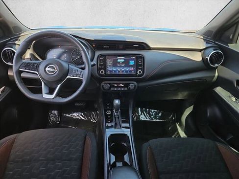 Used 2023 Nissan Kicks SR FWD image 22