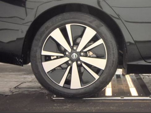 Used 2022 Nissan Altima 2.5 SV image 22