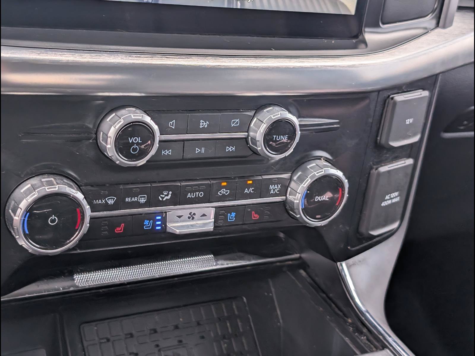 Used 2023 Ford F150 Lariat w/ Equipment Group 502A High AWD/4WD image 15