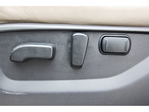 Used 2021 Nissan Armada Platinum w/ Captain's Chairs Package RWD image 36