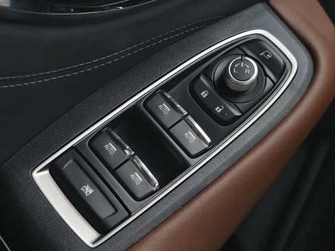 Used 2022 Subaru Outback Touring w/ Popular Package #2 image 28