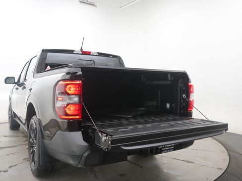 Used 2024 Ford Maverick Lariat w/ Black Appearance Package image 17