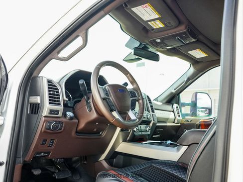 Used 2017 Ford F450 King Ranch w/ King Ranch Ultimate Package image 31
