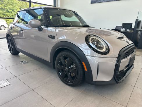 Certified 2024 MINI Cooper S FWD image 6