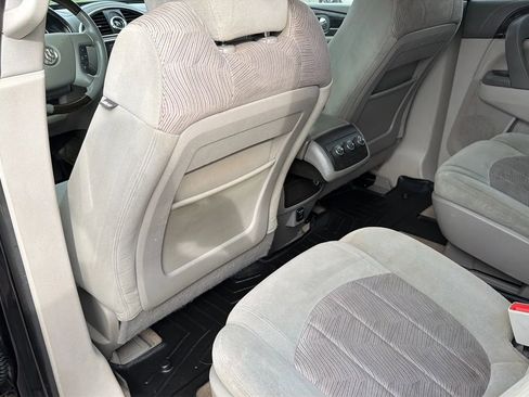 Used 2015 Buick Enclave Convenience FWD image 37