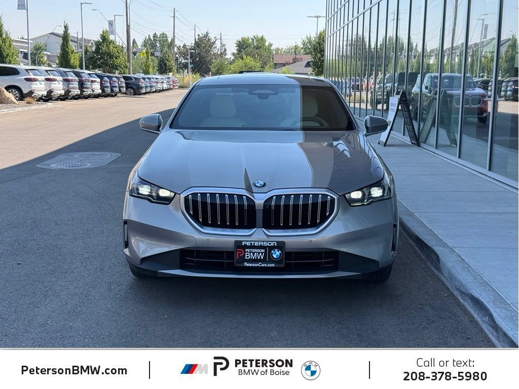 Used 2024 BMW 530i w/ Premium Package RWD image 8