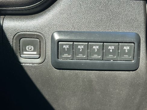 Used 2022 Chevrolet Silverado 3500 LT w/ Convenience Package image 31