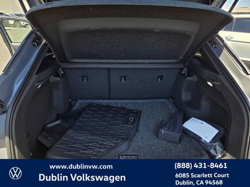 Used 2023 Volkswagen ID.4 Pro RWD image 22