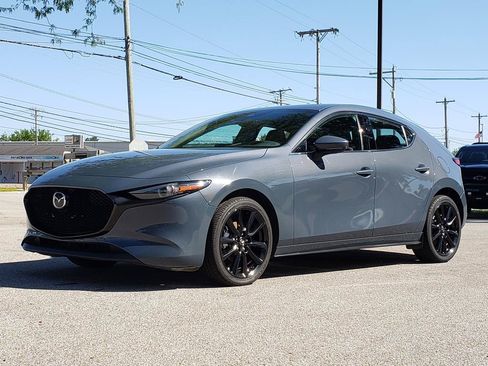 Used 2024 MAZDA MAZDA3 s FWD image 1