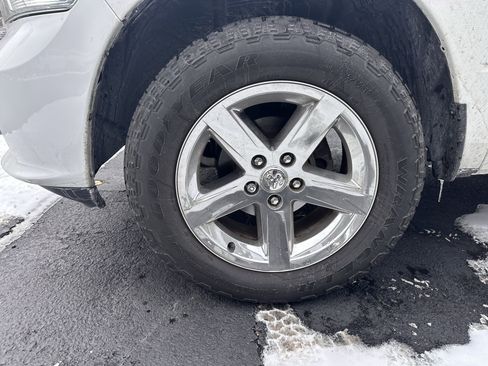 Used 2017 RAM 1500 Express image 8