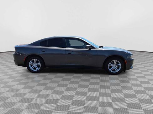 Used 2022 Dodge Charger SXT RWD image 9