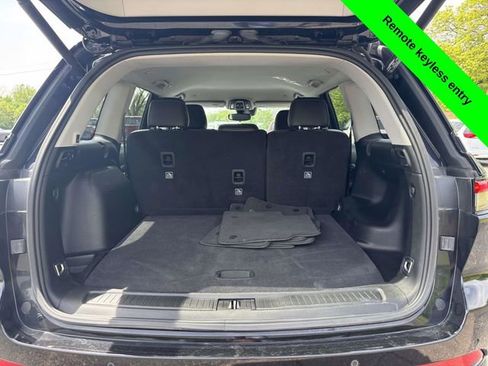 Used 2023 Jeep Grand Cherokee Limited w/ Black Appearance Package AWD/4WD image 35