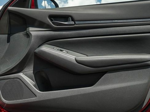 New 2026 Nissan Altima 2.5 SV w/ SV Special Edition Package FWD image 8