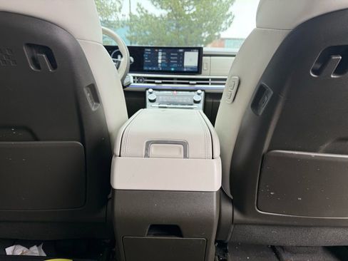 Certified 2025 Hyundai Santa Fe Calligraphy image 24