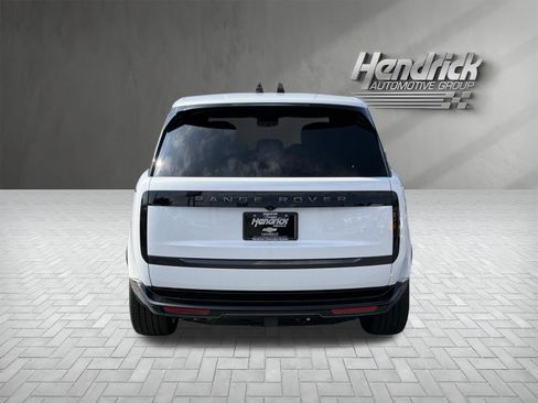 Used 2025 Land Rover Range Rover Long Wheelbase SE AWD/4WD image 8