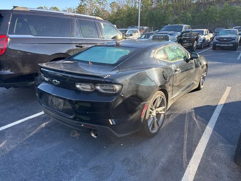Used 2021 Chevrolet Camaro LT w/ RS Package image 5