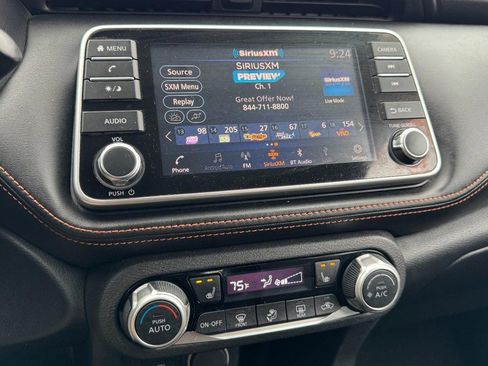 Used 2020 Nissan Kicks SR w/ SR Premium Package image 18