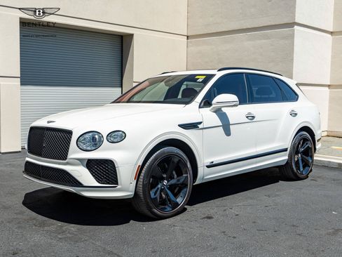 Used 2022 Bentley Bentayga AWD/4WD image 3
