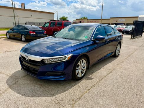Used 2019 Honda Accord LX image 1
