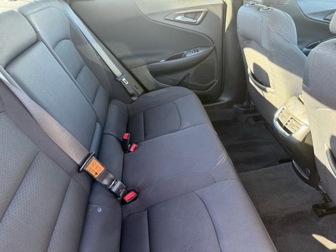 Used 2022 Chevrolet Malibu LT image 30
