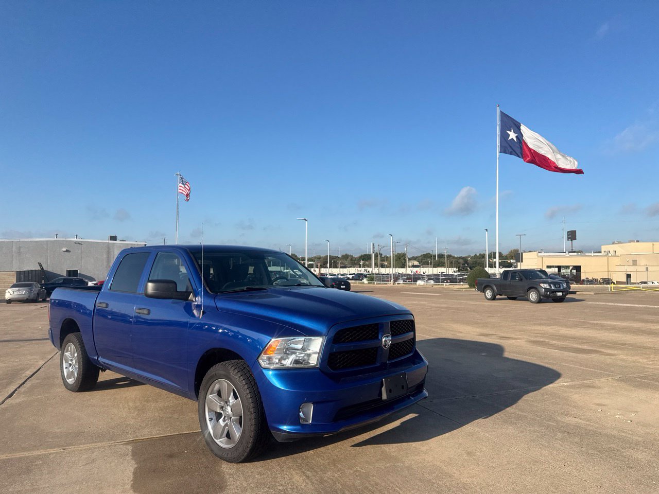 Used 2019 RAM 1500 Express w/ Express Value Package AWD/4WD image 3