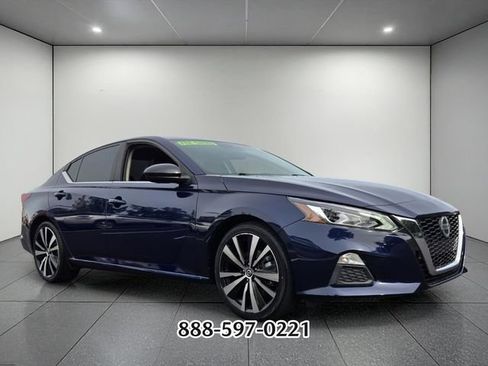 Used 2021 Nissan Altima 2.5 SR FWD image 7