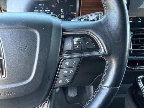 Used 2024 Lincoln Navigator L 4WD image 16