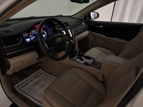 Used 2014 Toyota Camry XLE image 29