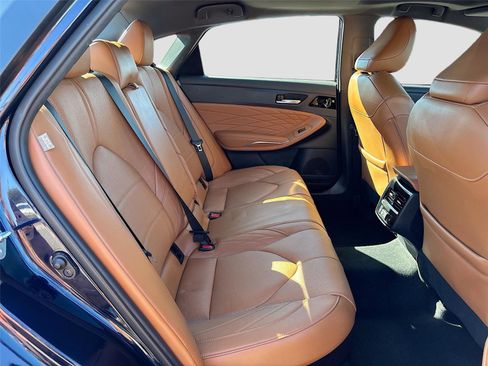 Used 2022 Toyota Avalon Limited w/ Advanced Safety Package image 29