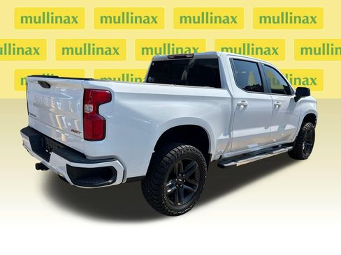 Used 2019 Chevrolet Silverado 1500 RST AWD/4WD image 2