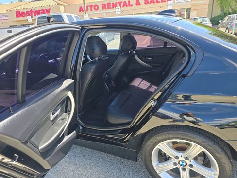 Used 2015 BMW 320i Sedan RWD image 11