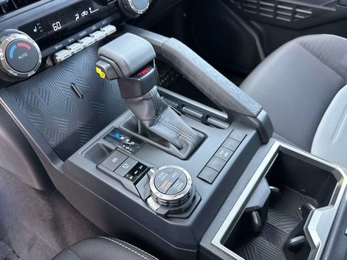 Used 2026 Toyota Tacoma TRD Off-Road AWD/4WD image 18