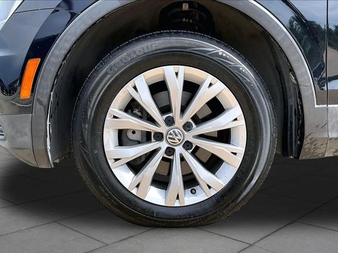 Used 2018 Volkswagen Tiguan S FWD image 10