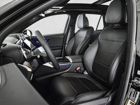 New 2026 Mercedes-Benz GLC 300 4MATIC image 18