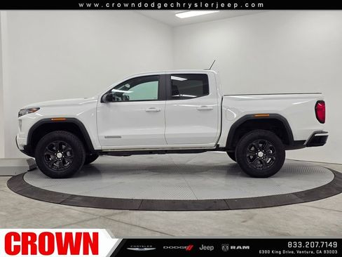 Used 2024 GMC Canyon Elevation image 4