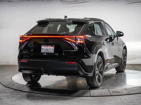 Certified 2025 Toyota bZ4X AWD image 5