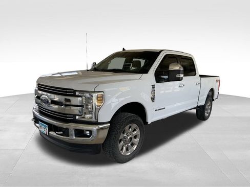 Used 2019 Ford F250 Lariat w/ Lariat Ultimate Package AWD/4WD image 36