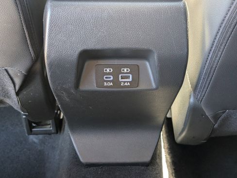 Used 2024 Subaru Crosstrek 2.0i Premium image 11