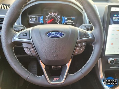 Used 2023 Ford Edge ST image 28